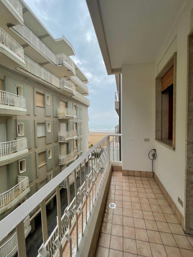 Condominio Union -Walterigato Apartments- Solo Per Famiglie- Lido di Jesolo Exterior photo